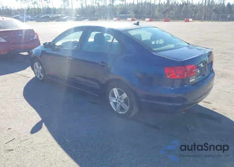 2011 Volkswagen Jetta 2.0L Tdi z USA, uszkodzony, nr VIN 3VW3L7AJ5BM046442